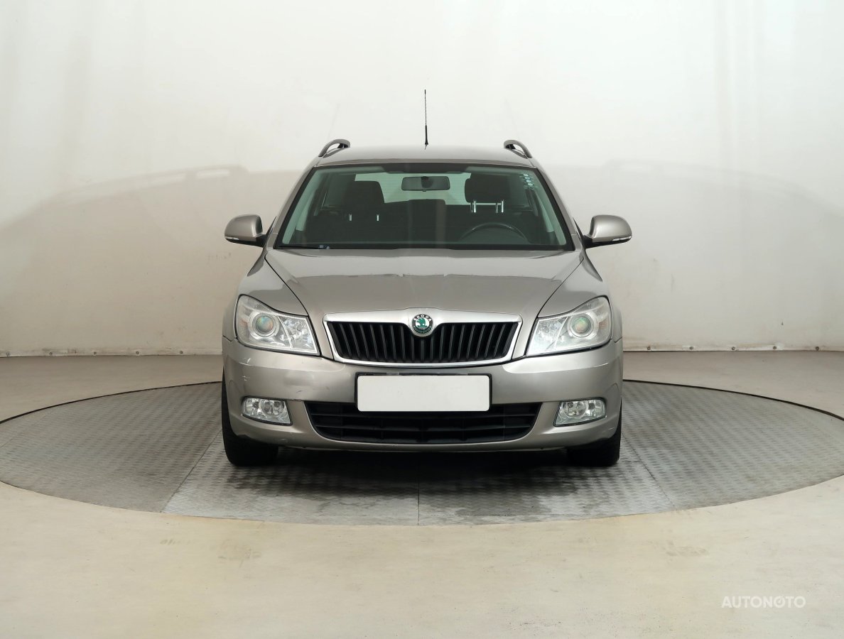 Škoda Octavia, 2012 - pohled č. 2