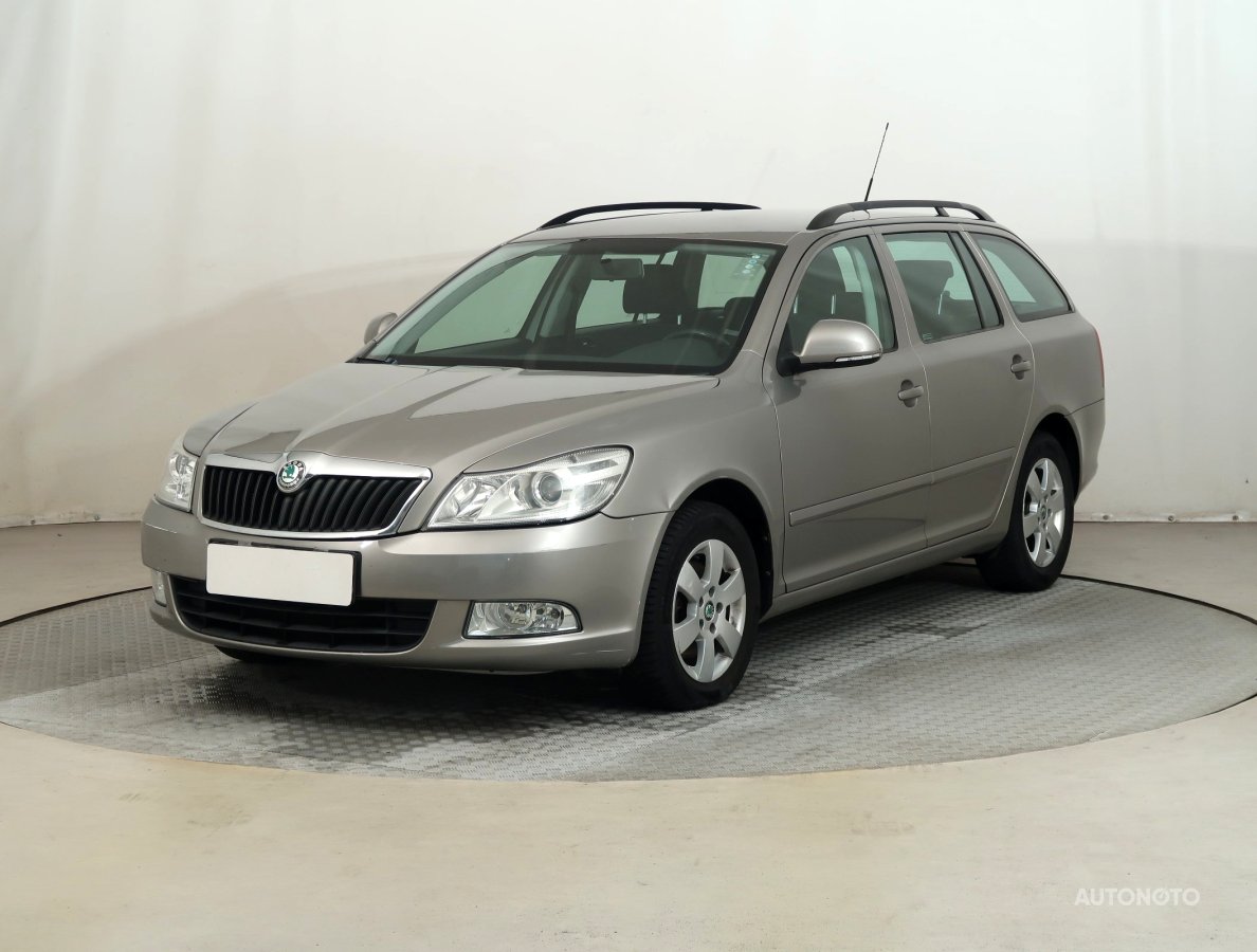 Škoda Octavia, 2012 - pohled č. 3