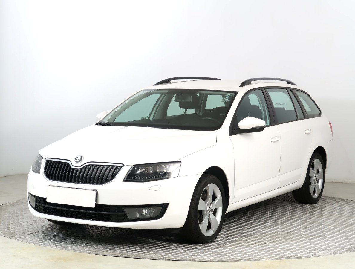 Škoda Octavia, 2013 - pohled č. 3