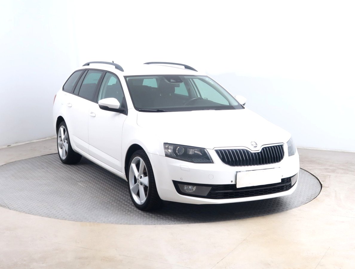 Škoda Octavia, 2013 - celkový pohled