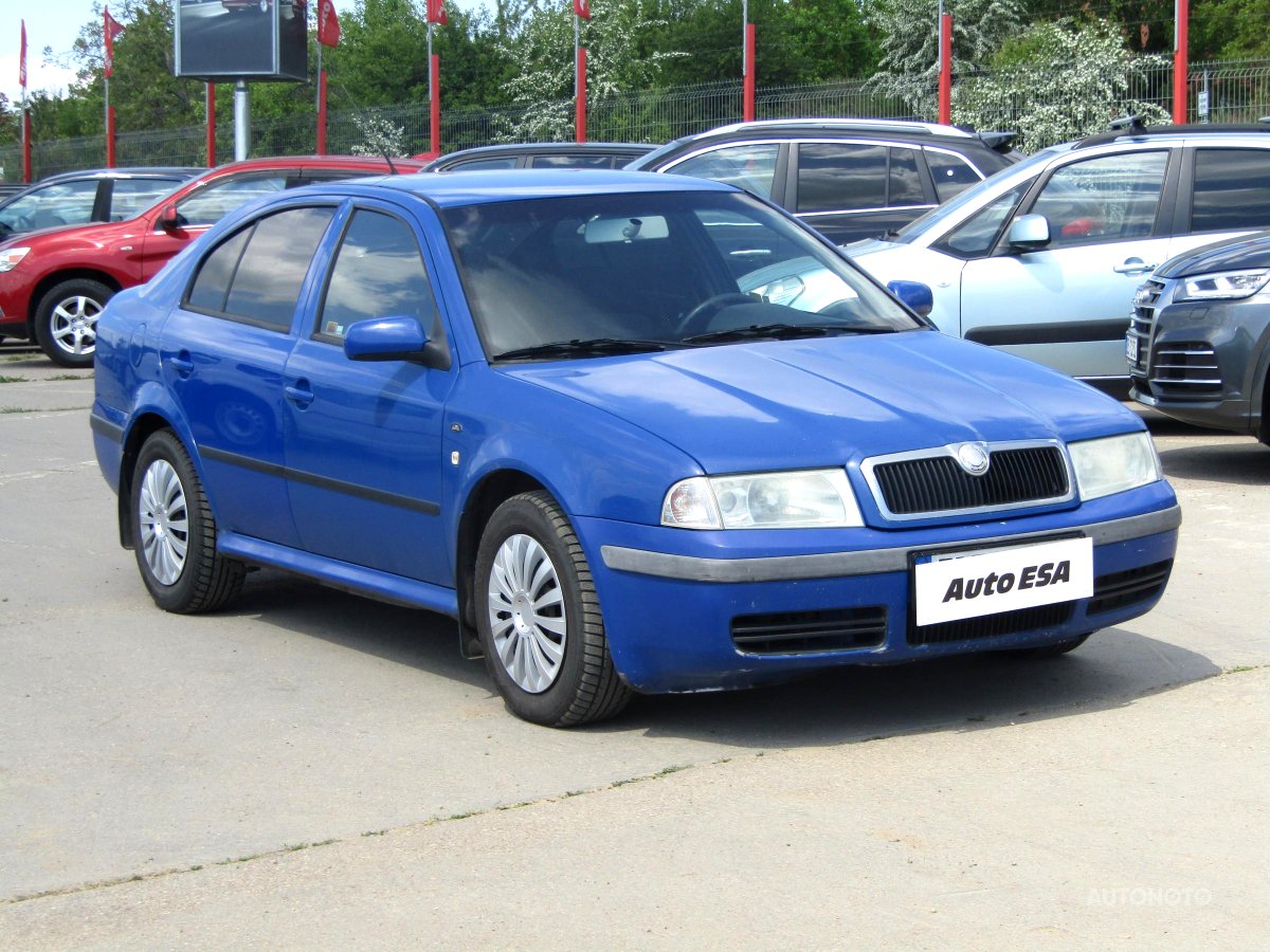 Škoda Octavia, 2003 - celkový pohled