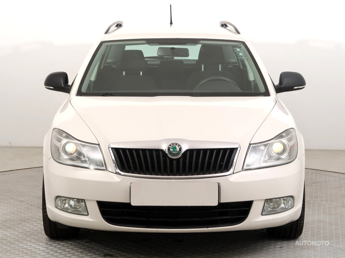 Škoda Octavia, 2012 - pohled č. 2