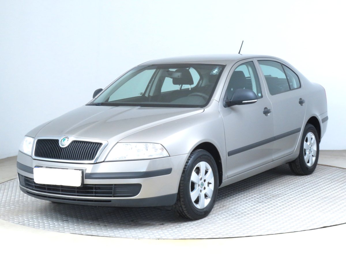 Škoda Octavia, 2012 - pohled č. 3