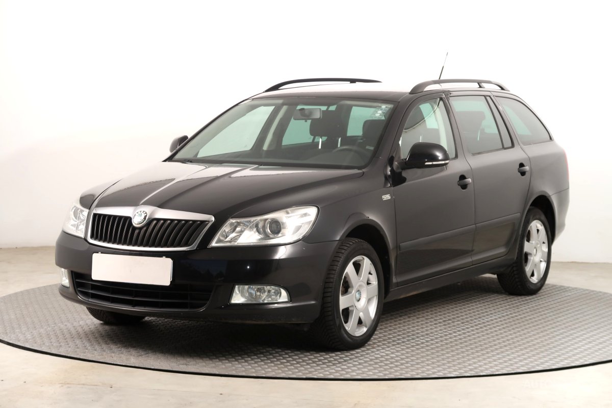 Škoda Octavia, 2012 - pohled č. 3