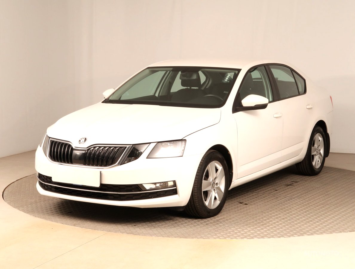 Škoda Octavia, 2019 - pohled č. 3