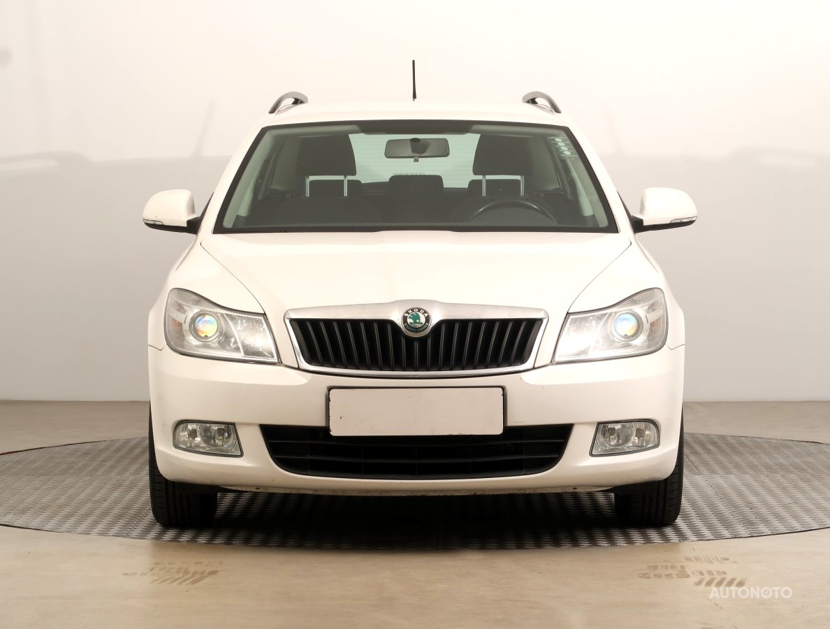 Škoda Octavia, 2012 - pohled č. 2