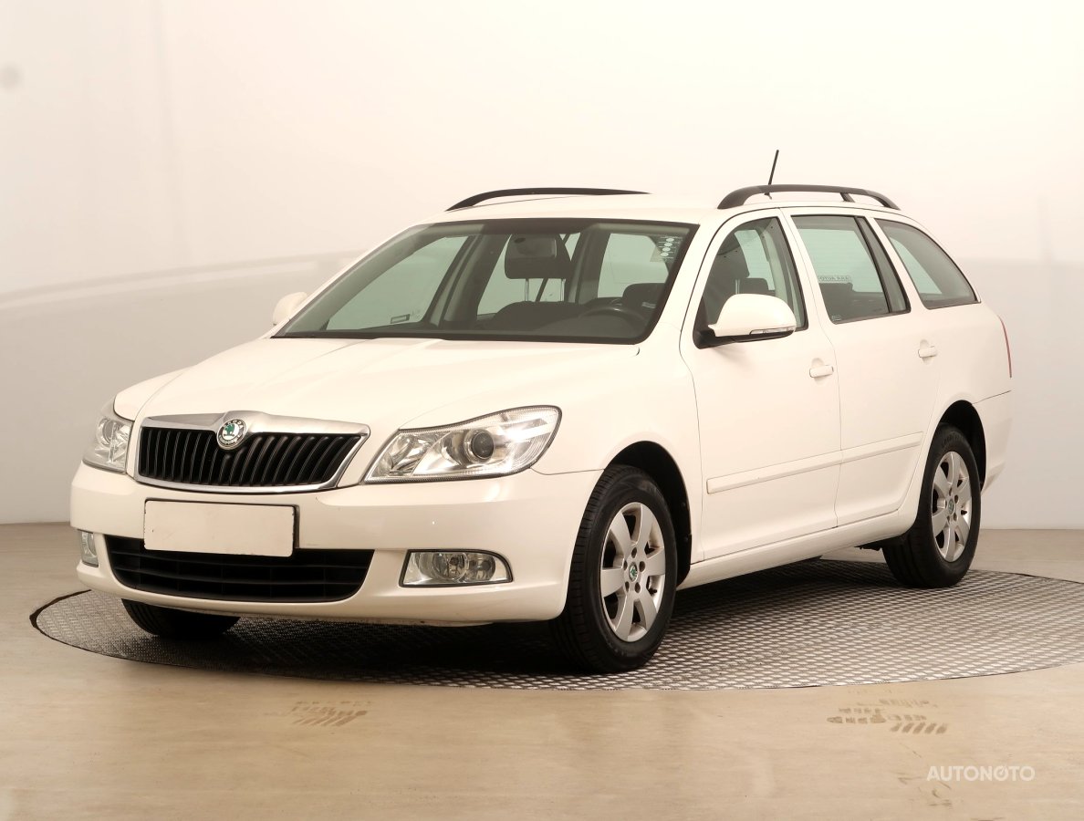Škoda Octavia, 2012 - pohled č. 3