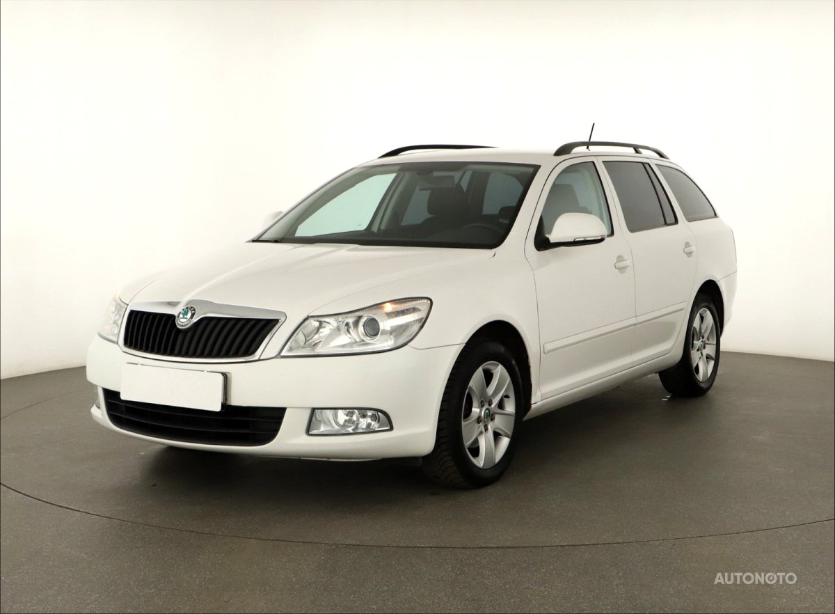 Škoda Octavia, 2012 - pohled č. 3