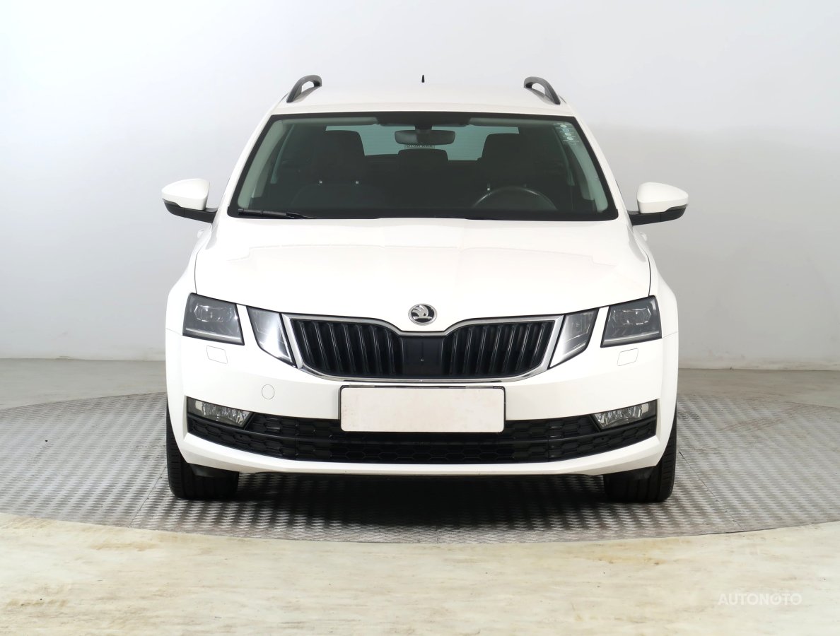 Škoda Octavia, 2020 - pohled č. 2