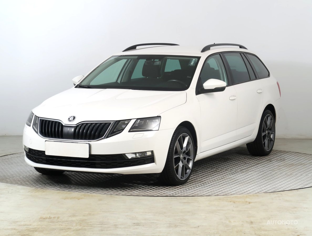 Škoda Octavia, 2020 - pohled č. 3