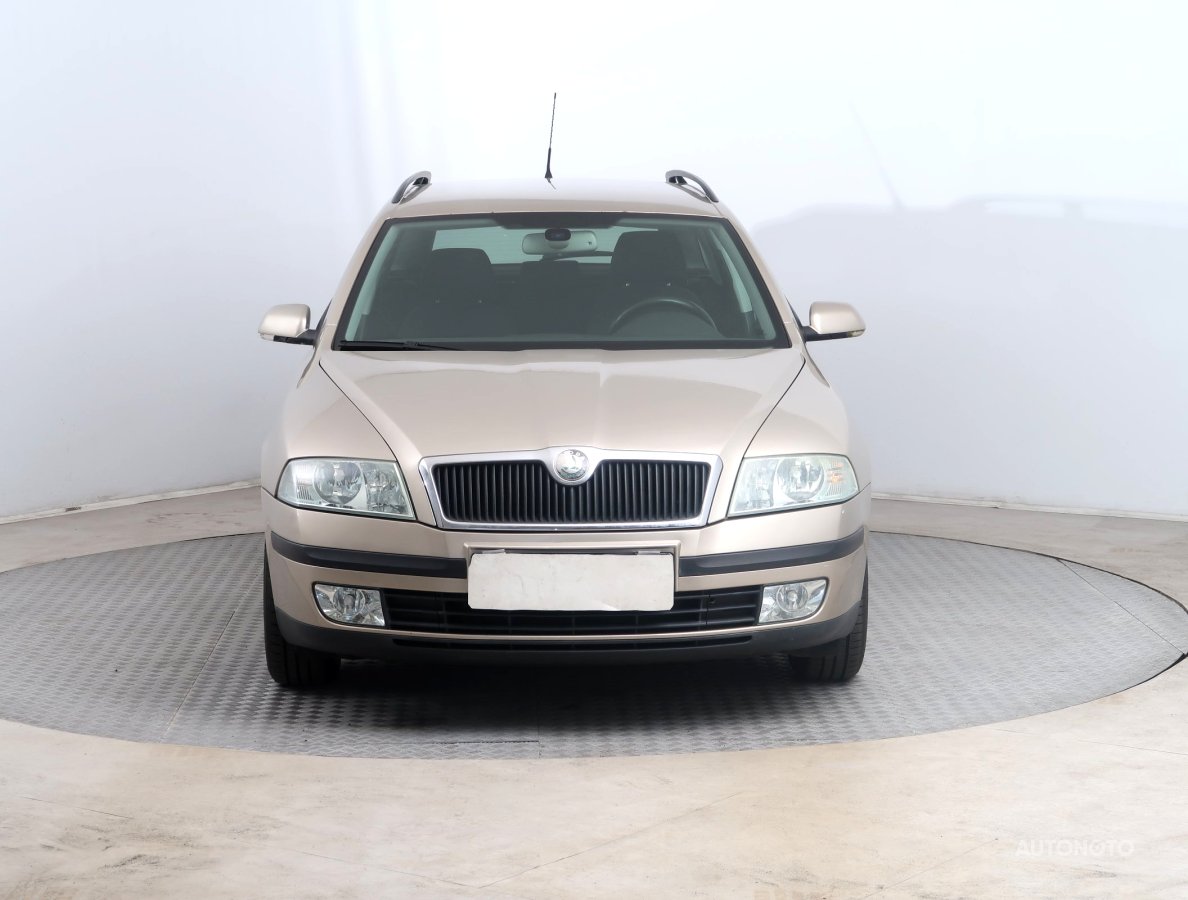 Škoda Octavia, 2006 - pohled č. 2