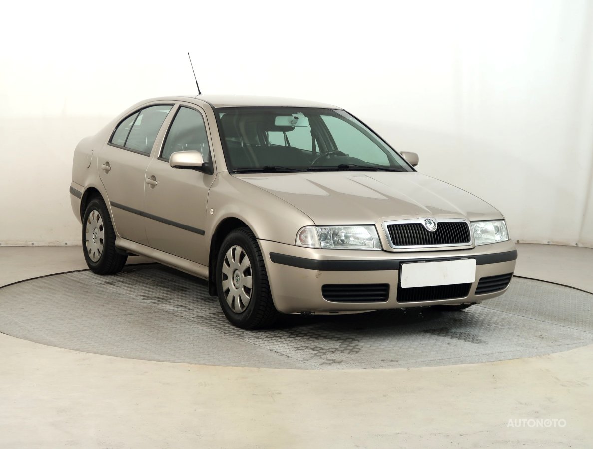 Škoda Octavia, 2004 - celkový pohled