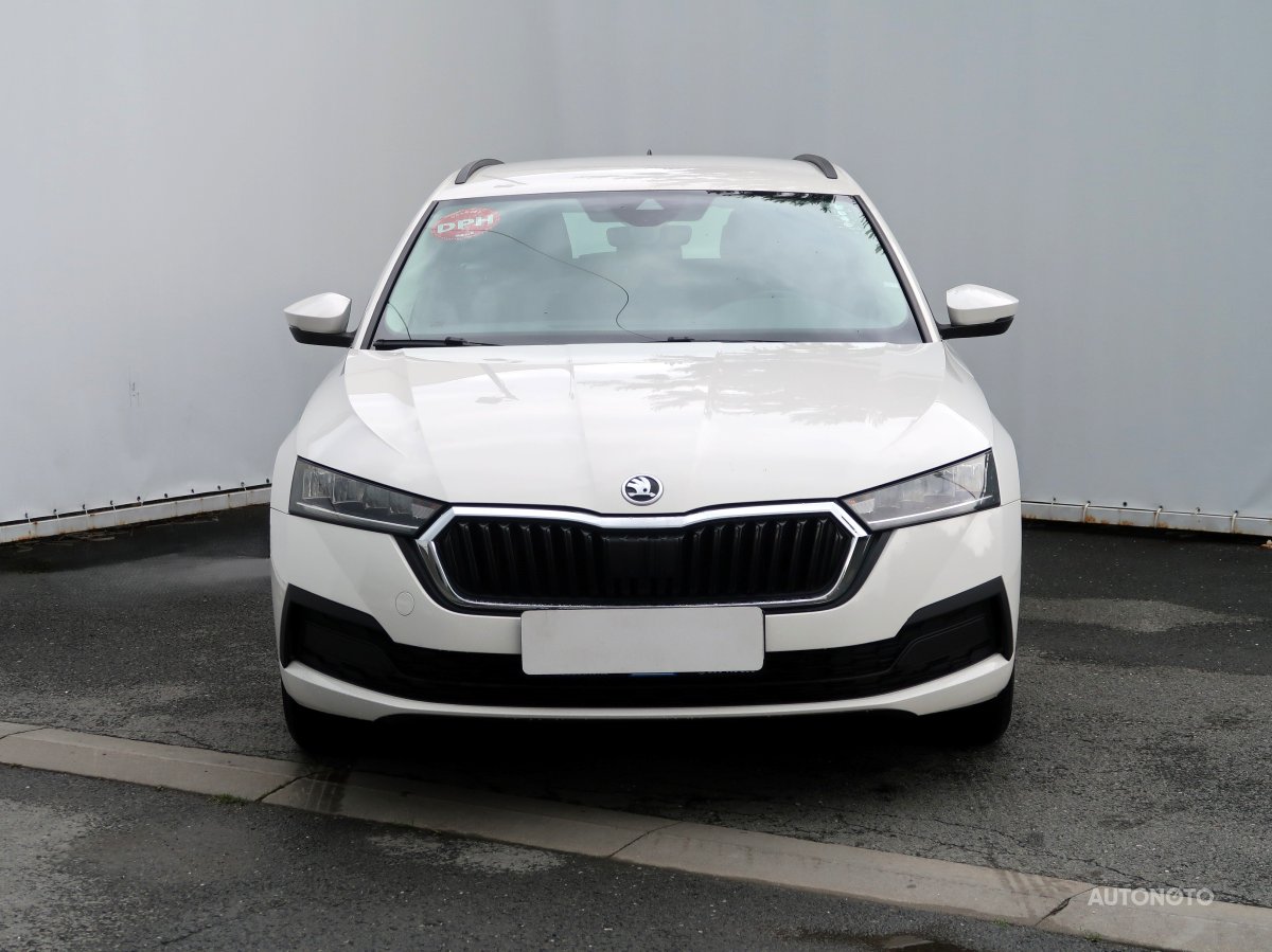 Škoda Octavia, 2020 - pohled č. 2