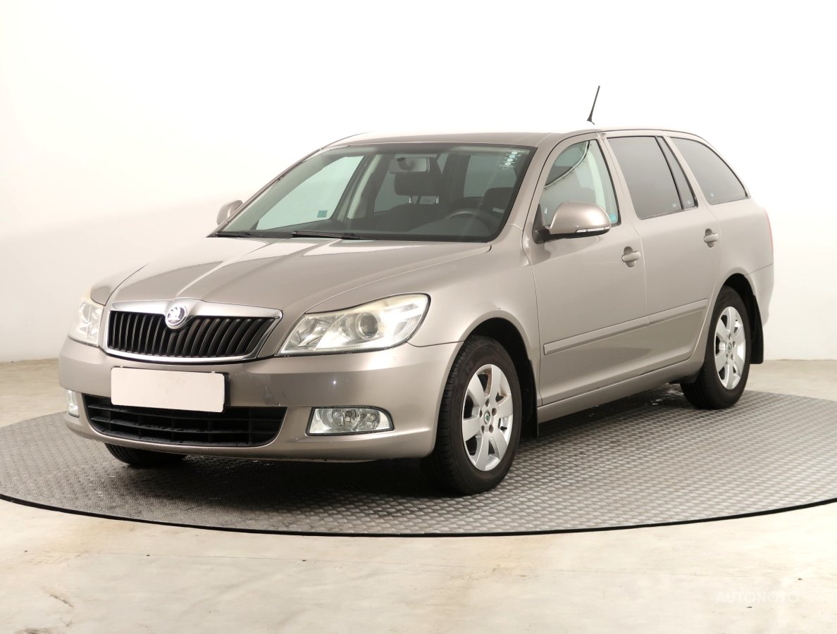 Škoda Octavia, 2011 - pohled č. 3