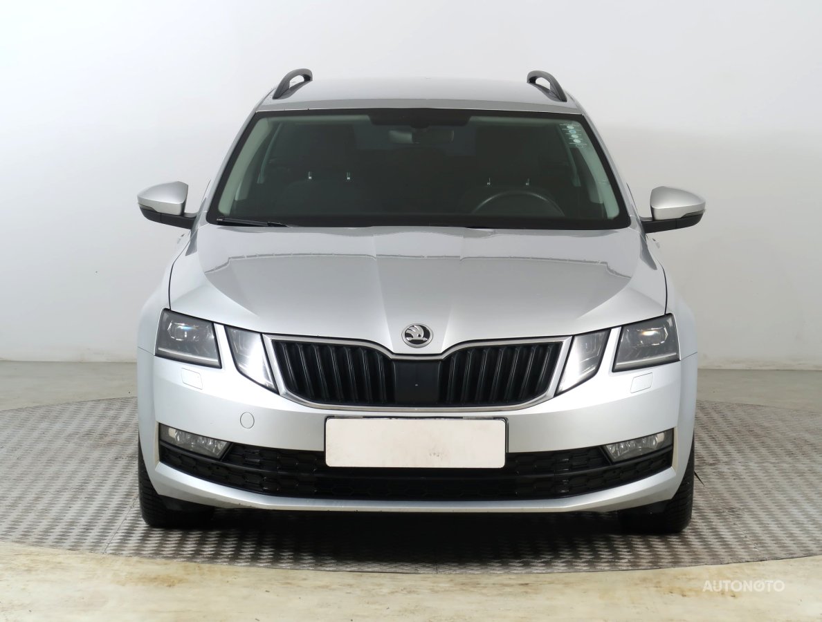 Škoda Octavia, 2019 - pohled č. 2