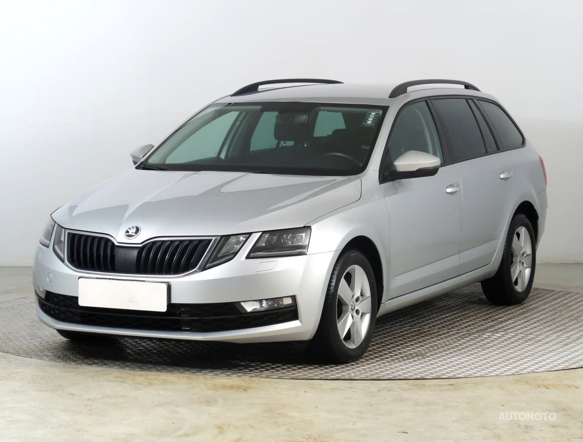 Škoda Octavia, 2019 - pohled č. 3