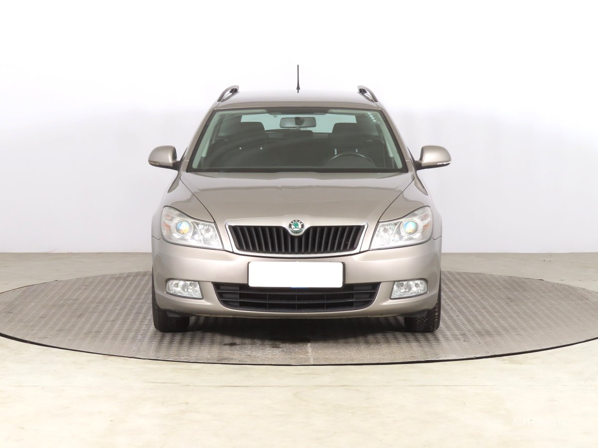 Škoda Octavia, 2012 - pohled č. 2