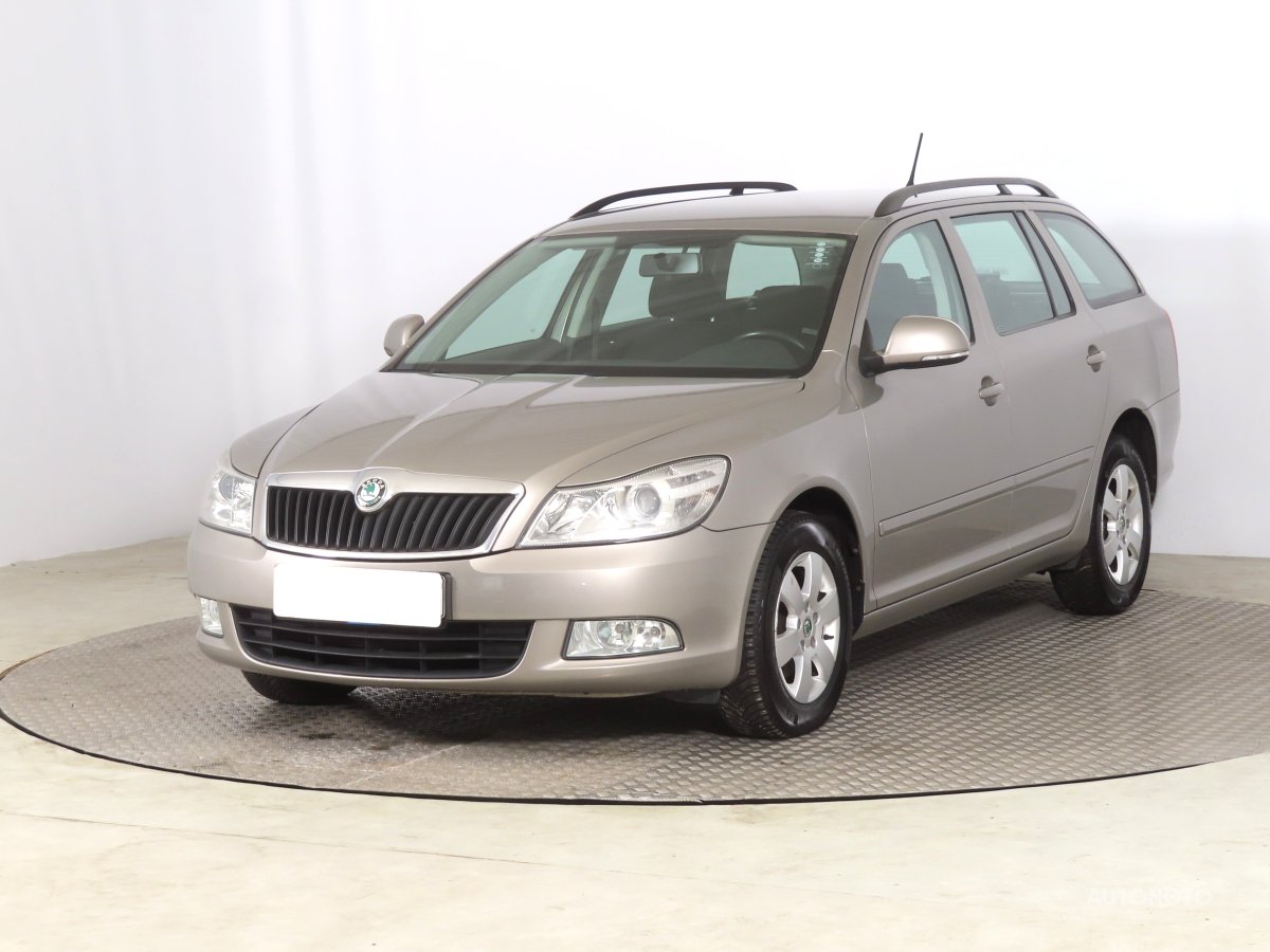Škoda Octavia, 2012 - pohled č. 3
