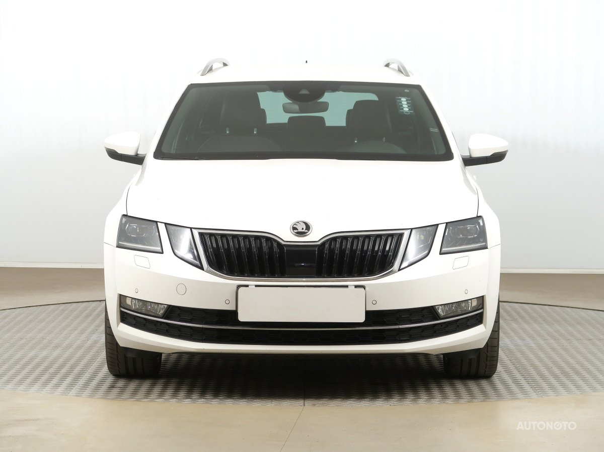 Škoda Octavia, 2019 - pohled č. 2