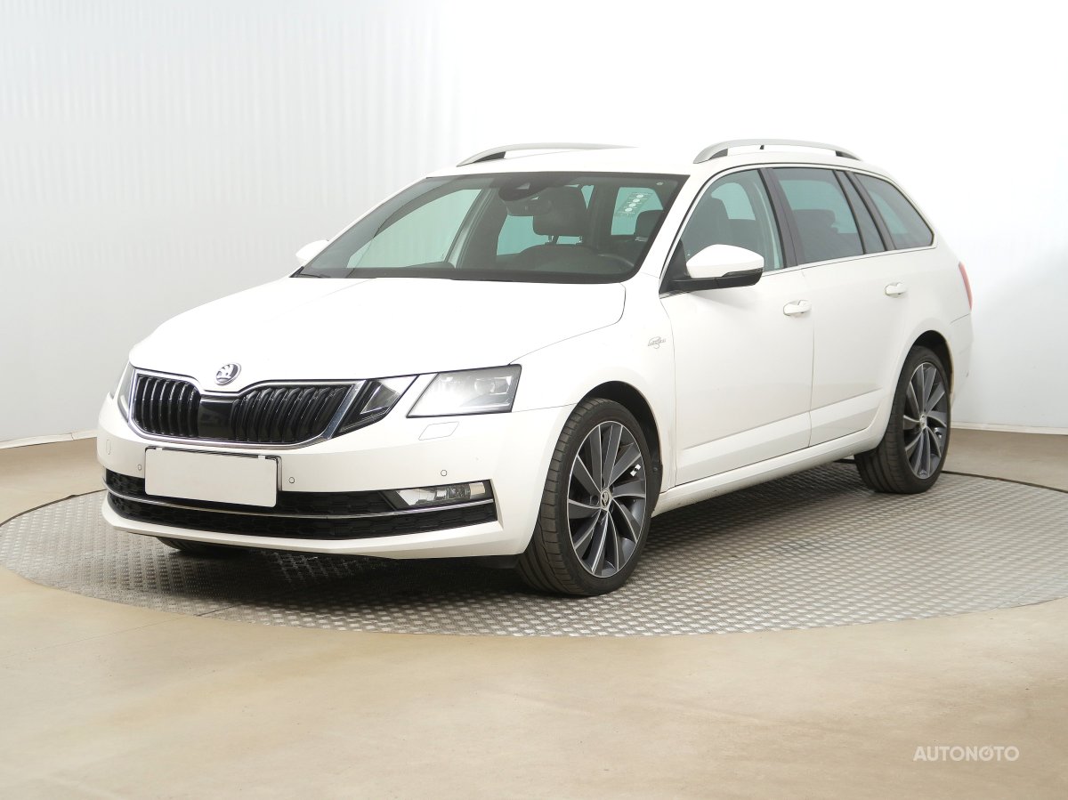 Škoda Octavia, 2019 - pohled č. 3