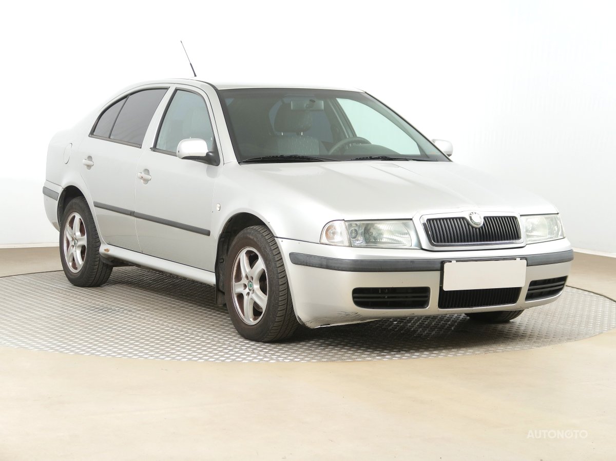 Škoda Octavia, 2000 - celkový pohled