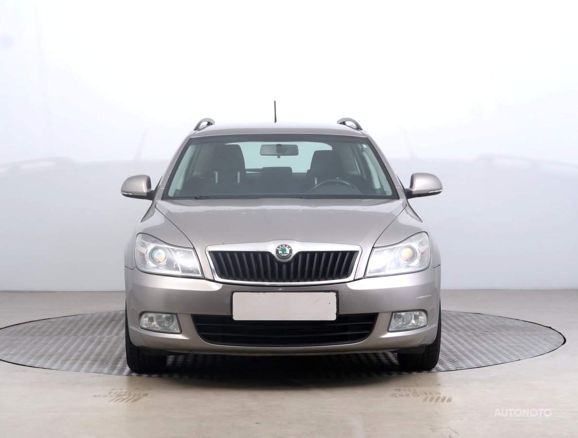 Škoda Octavia, 2012 - pohled č. 2