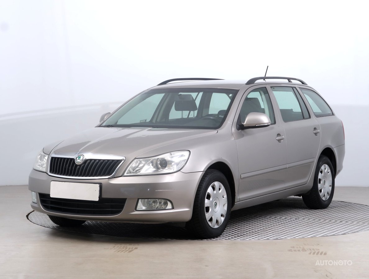 Škoda Octavia, 2012 - pohled č. 3