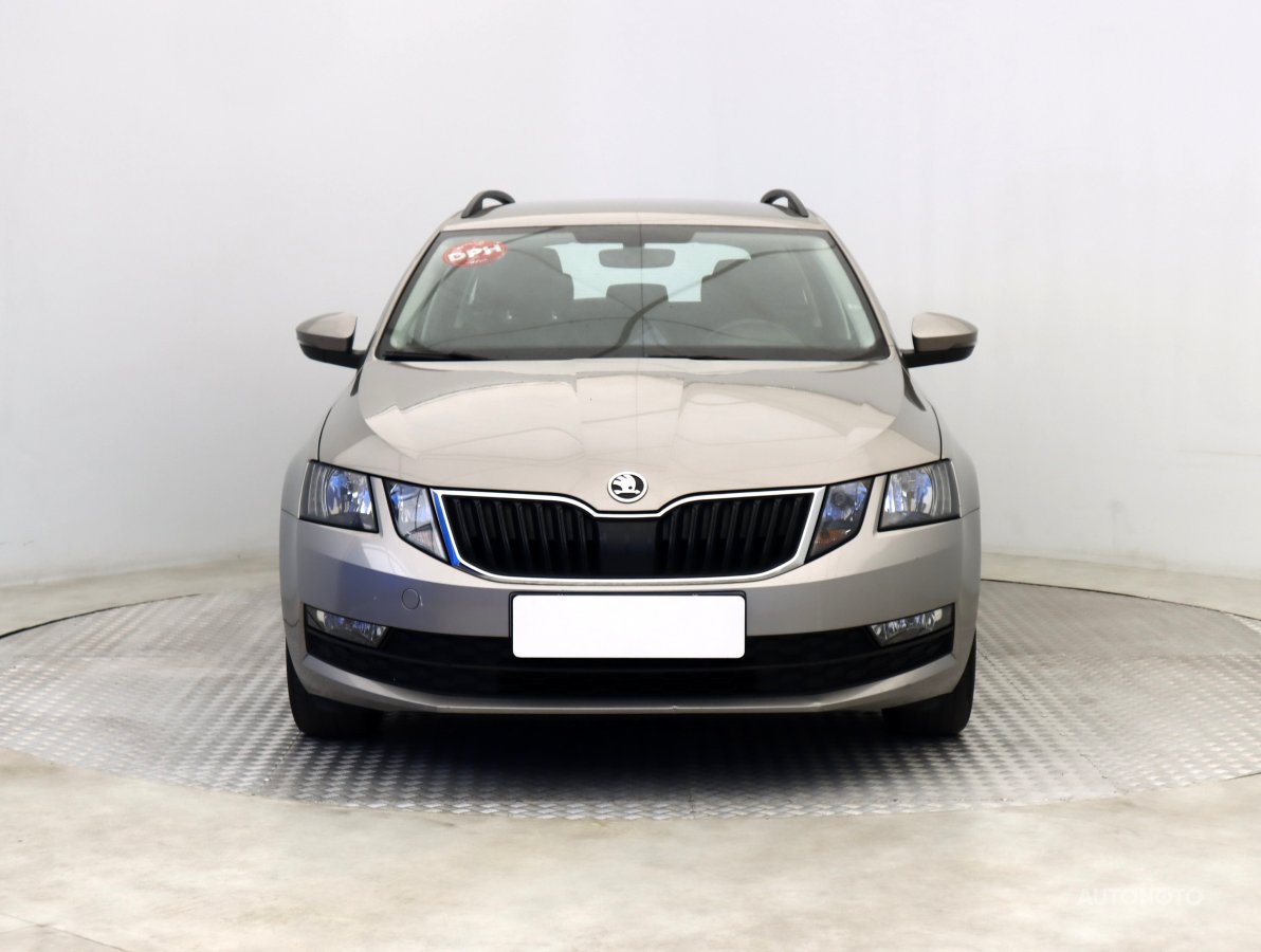 Škoda Octavia, 2019 - pohled č. 2