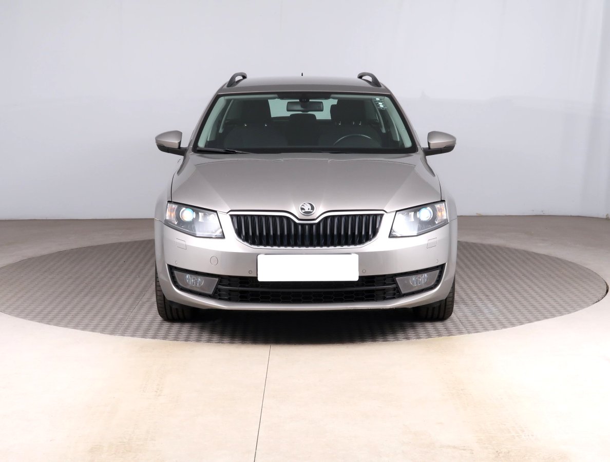 Škoda Octavia, 2014 - pohled č. 2