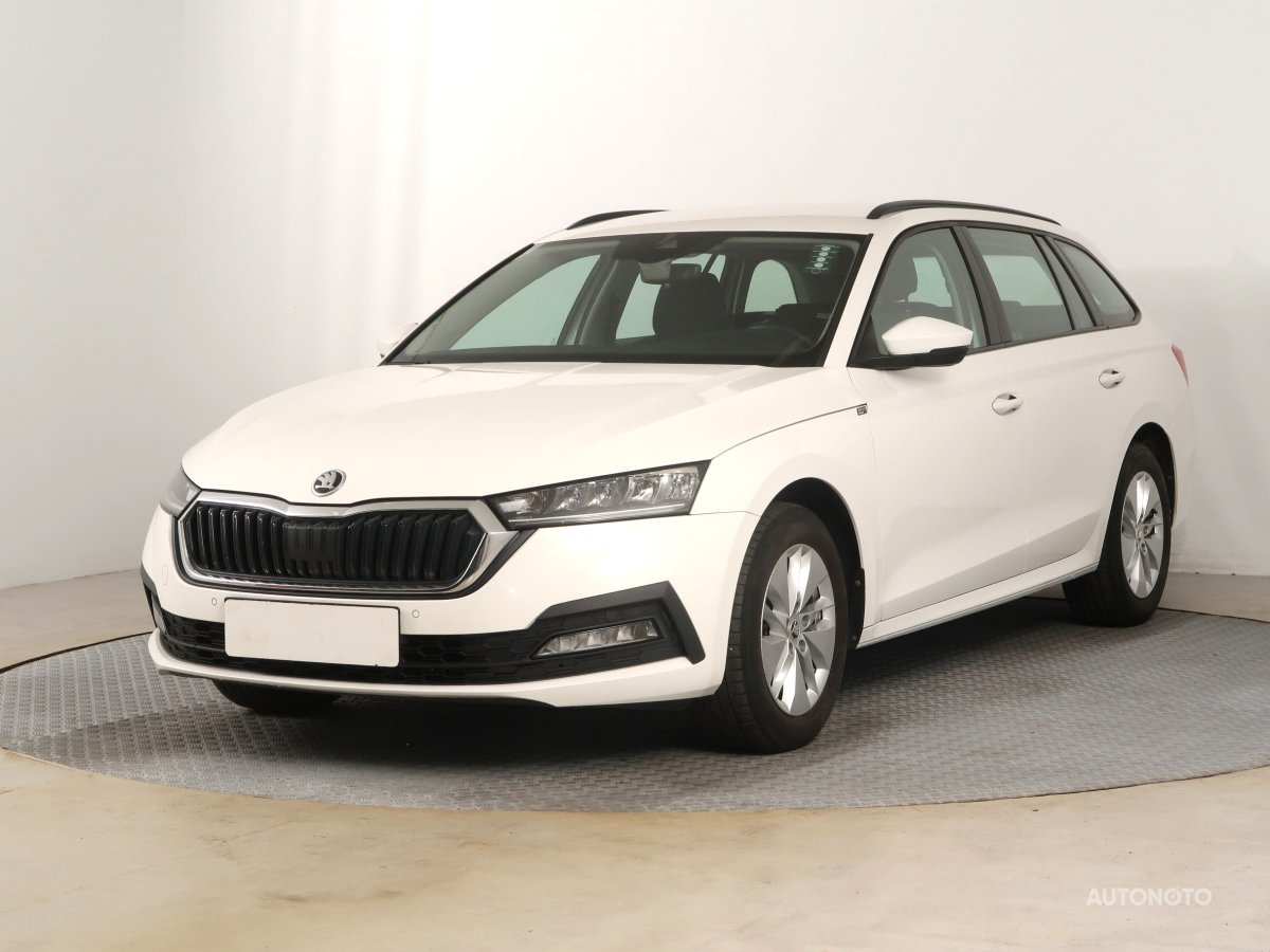 Škoda Octavia, 2022 - pohled č. 3