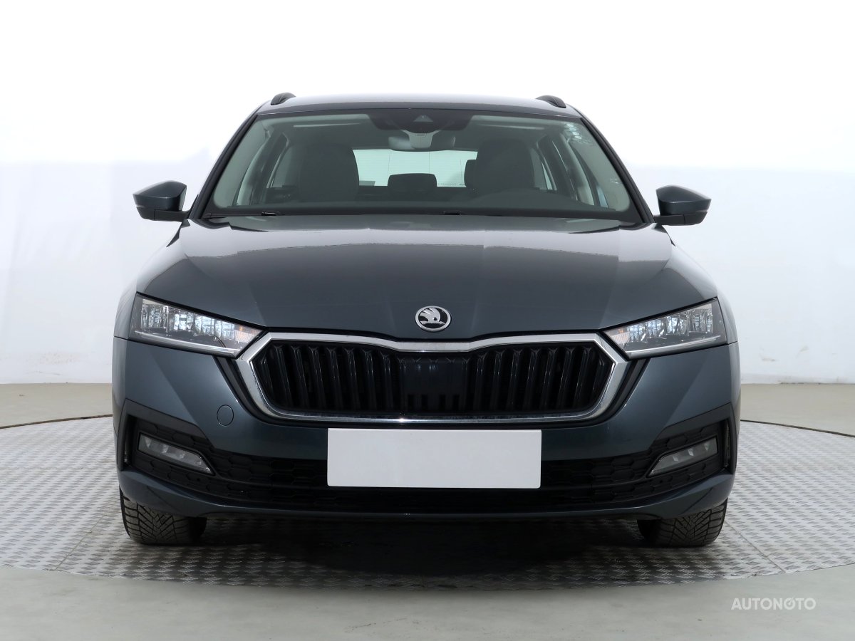 Škoda Octavia, 2022 - pohled č. 2