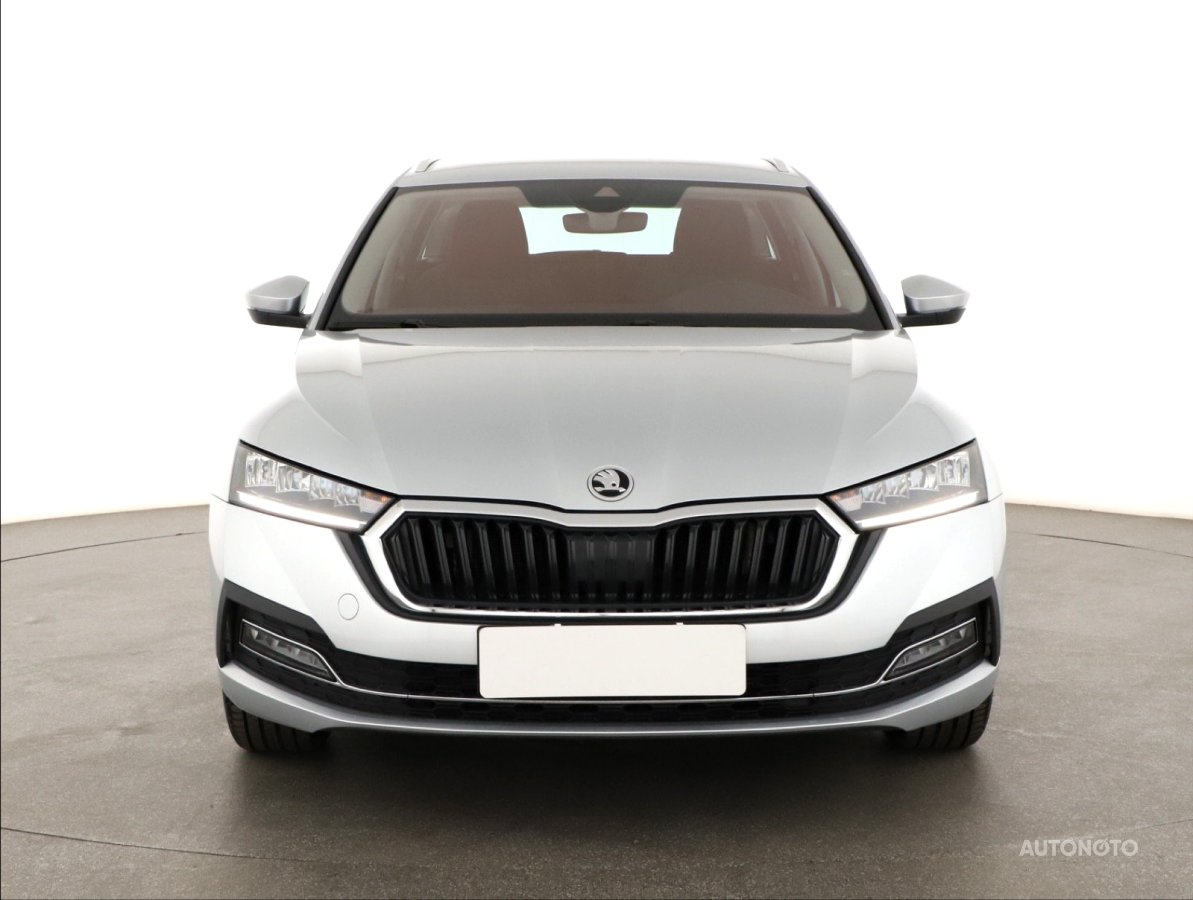 Škoda Octavia, 2021 - pohled č. 2