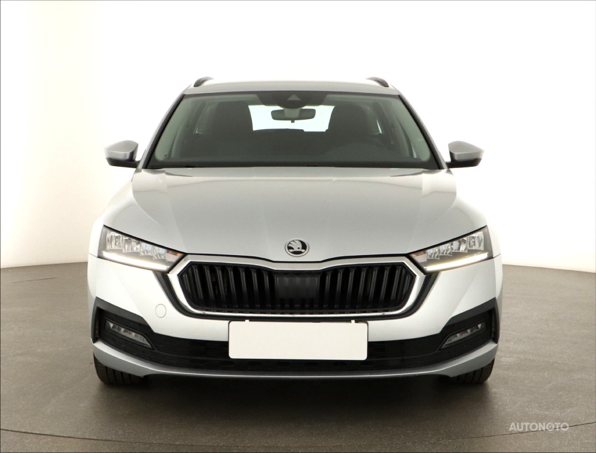 Škoda Octavia, 2021 - pohled č. 2