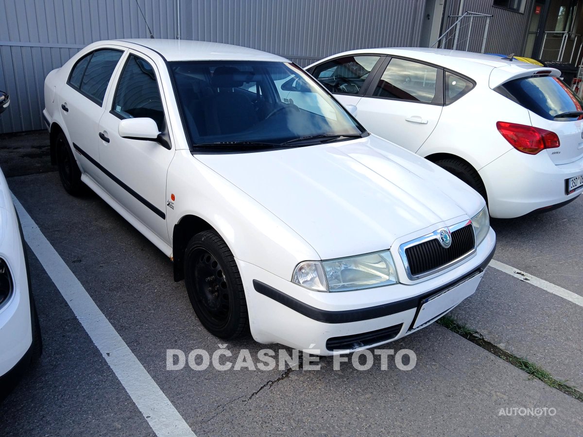 Škoda Octavia, 1999 - celkový pohled