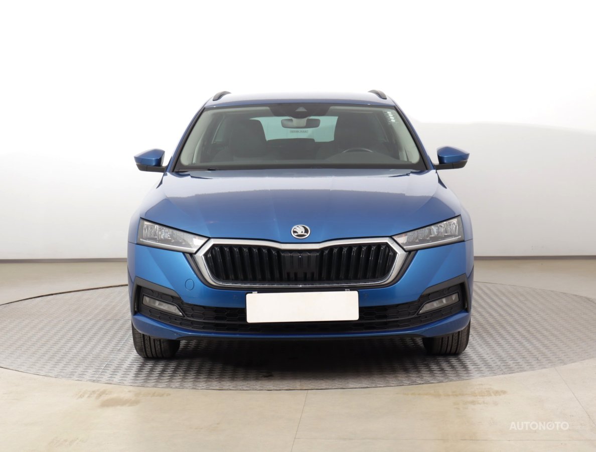 Škoda Octavia, 2021 - pohled č. 2
