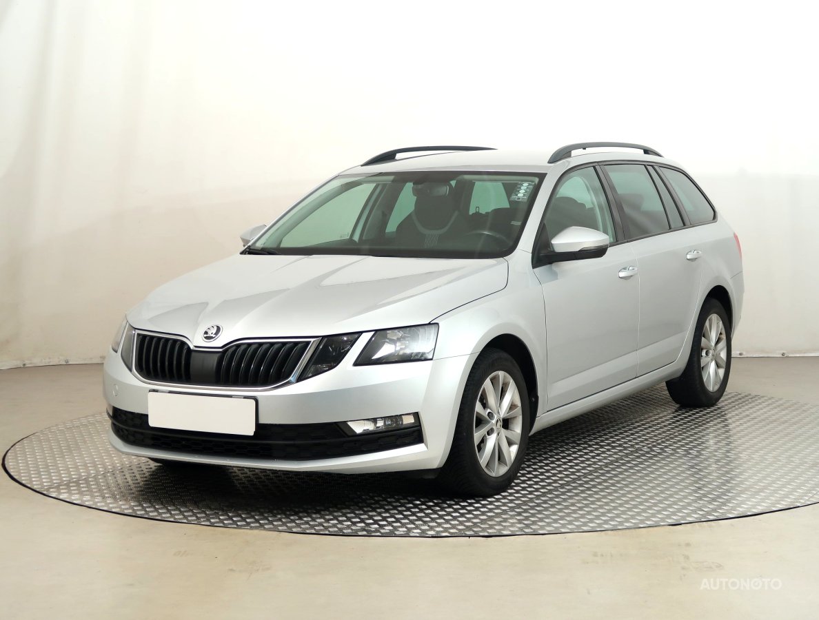 Škoda Octavia, 2018 - pohled č. 3