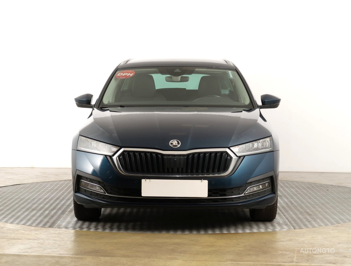 Škoda Octavia, 2022 - pohled č. 2