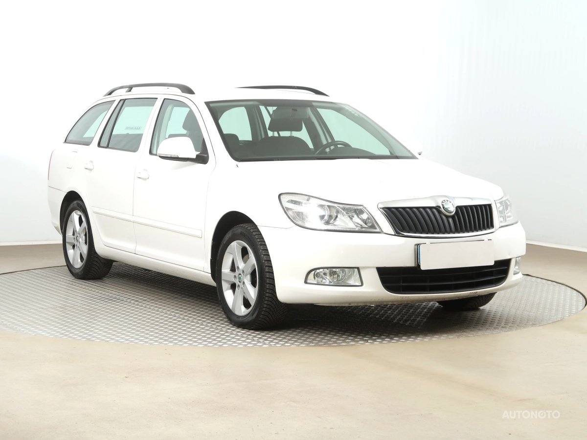 Škoda Octavia, 2012 - celkový pohled