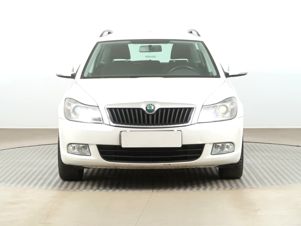 Škoda Octavia, 2012 - pohled č. 2