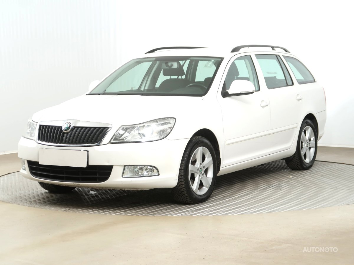 Škoda Octavia, 2012 - pohled č. 3