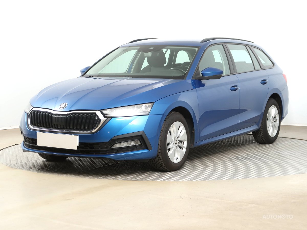 Škoda Octavia, 2021 - pohled č. 3