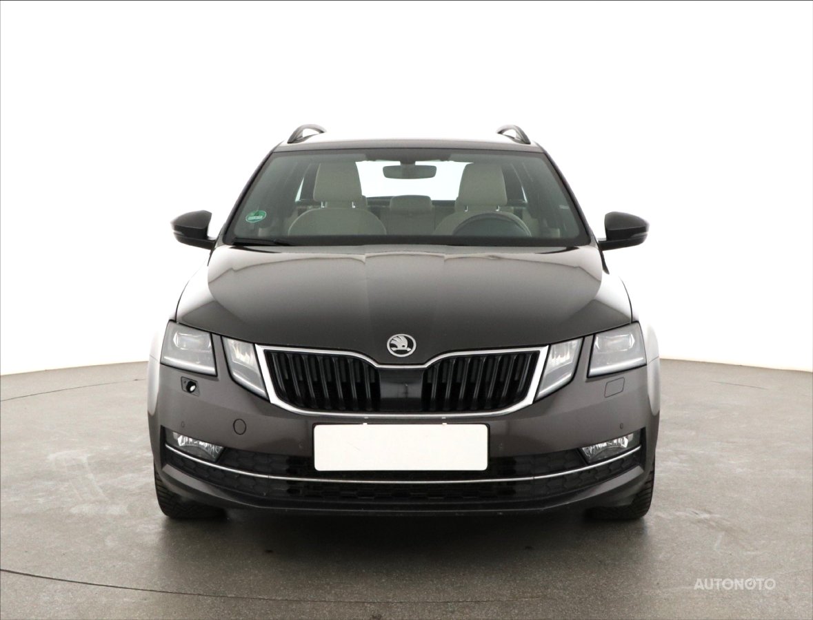 Škoda Octavia, 2020 - pohled č. 2
