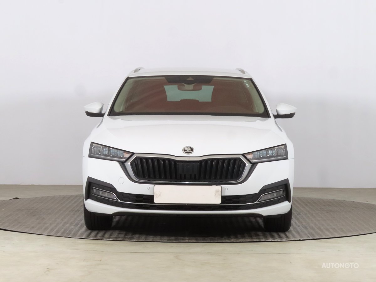 Škoda Octavia, 2022 - pohled č. 2