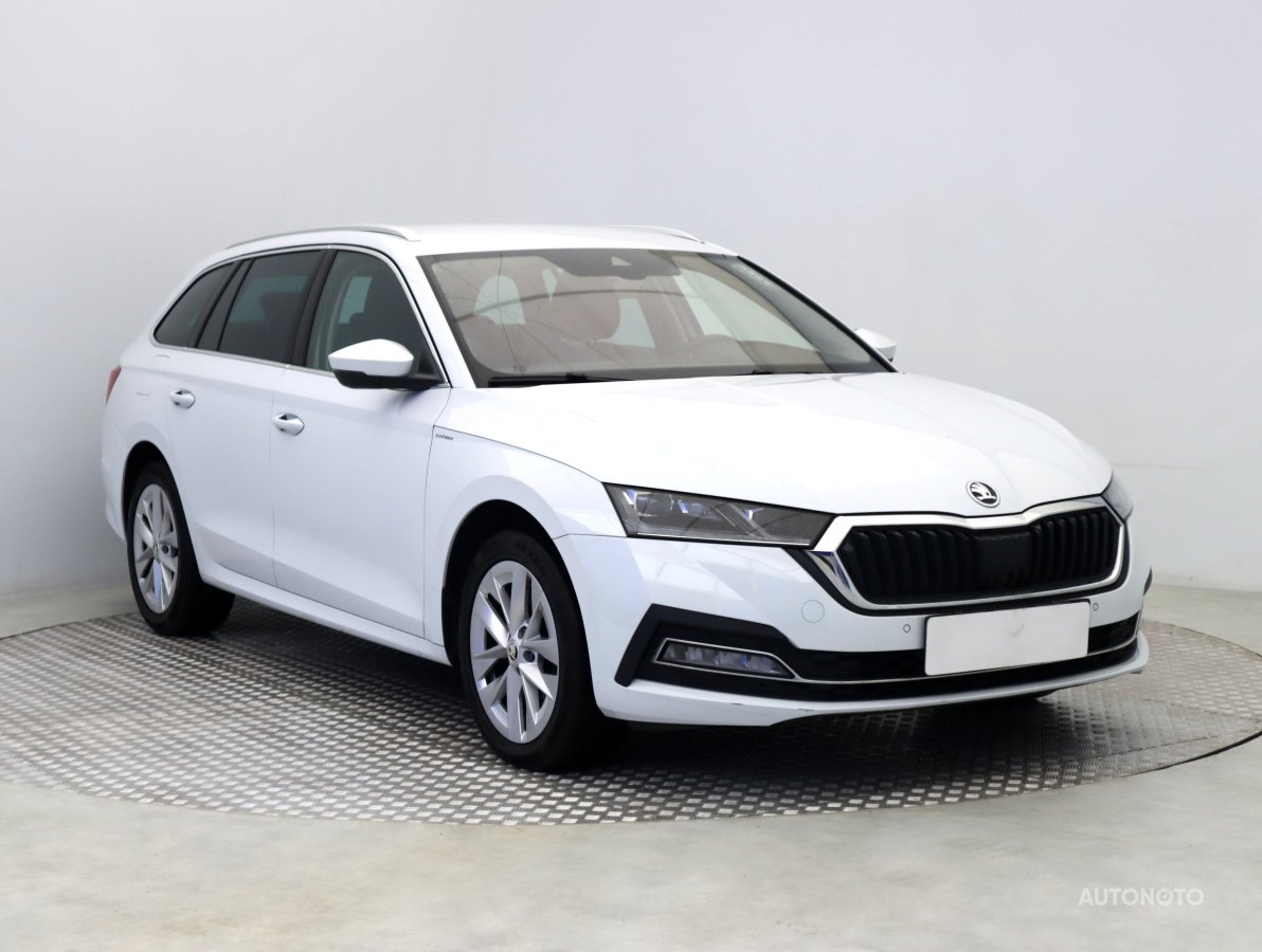 Škoda Octavia, 2022 - celkový pohled