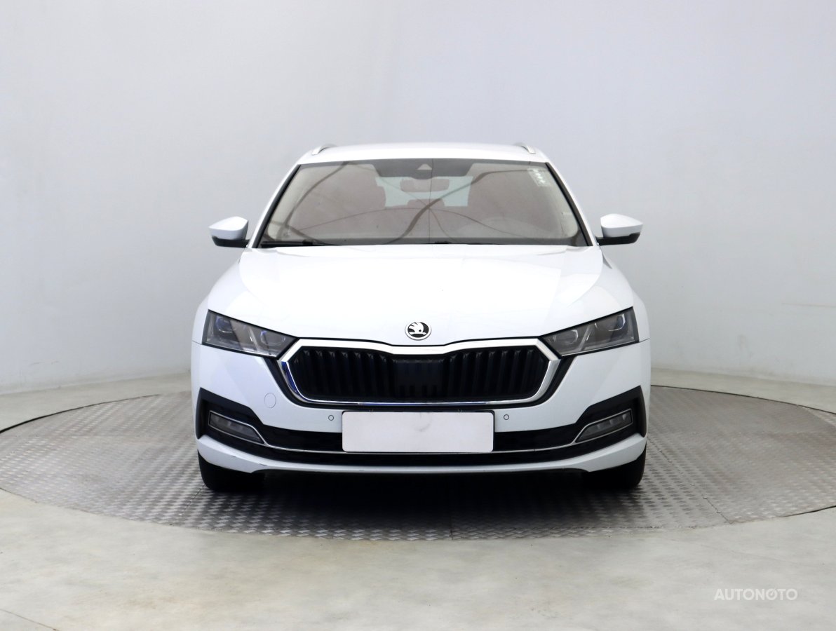 Škoda Octavia, 2022 - pohled č. 2