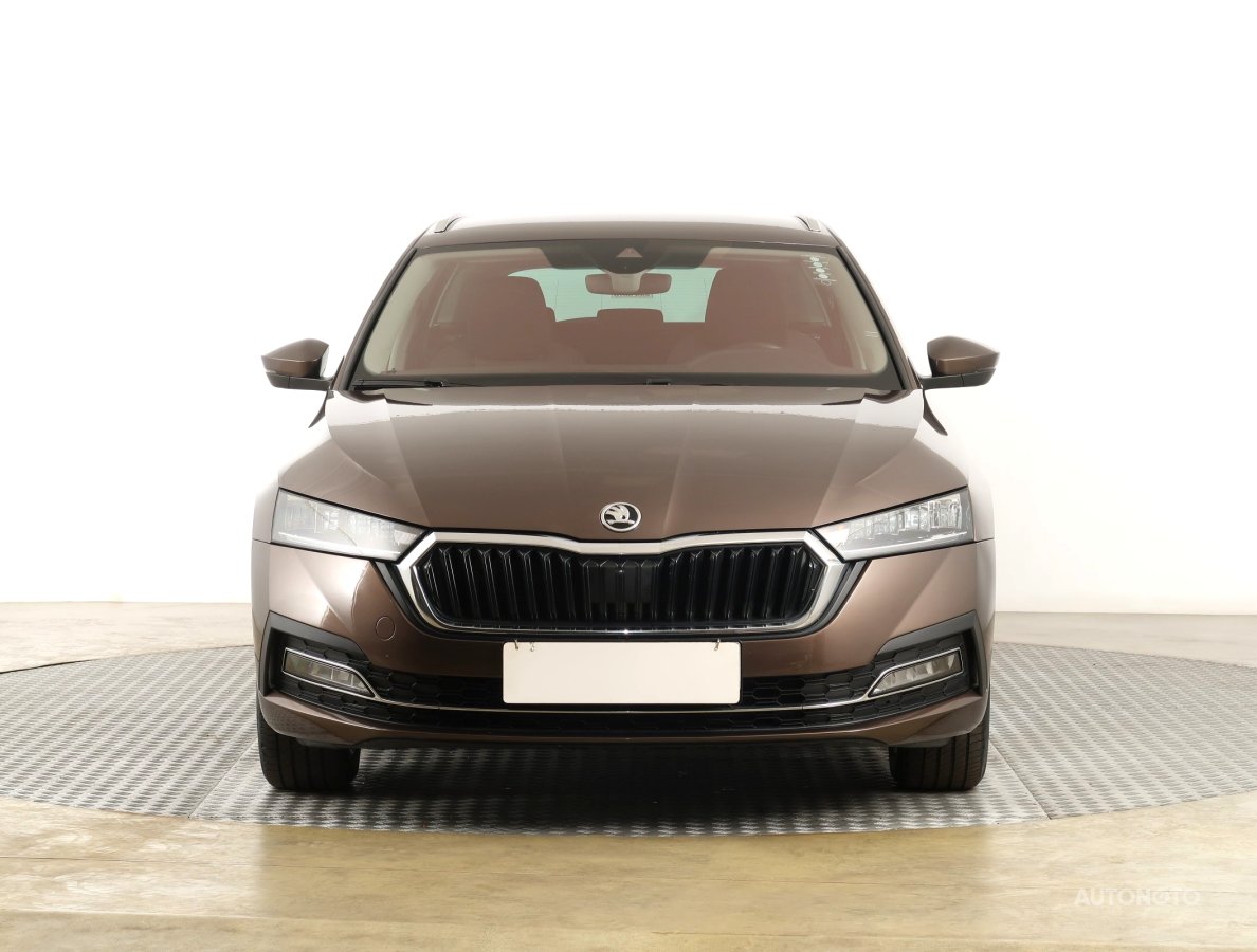 Škoda Octavia, 2020 - pohled č. 2