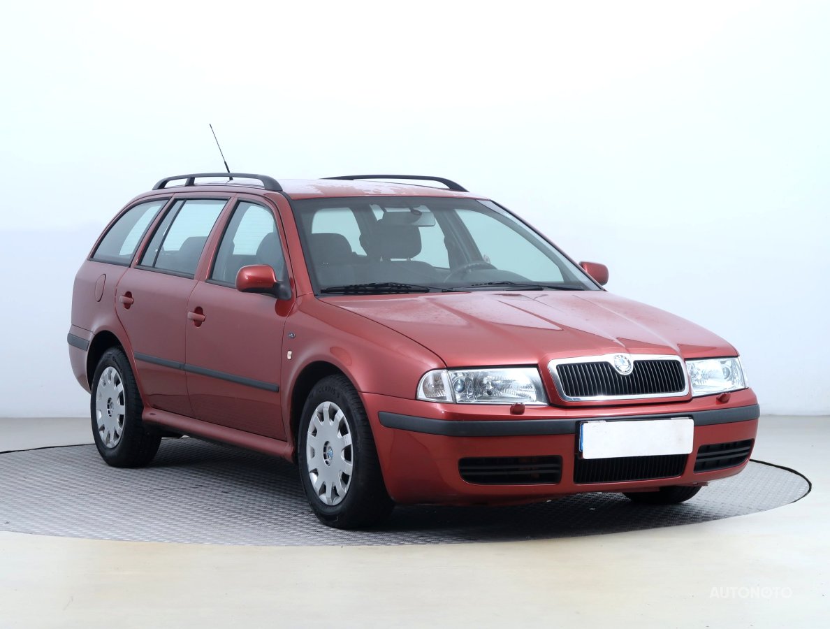 Škoda Octavia, 2002 - celkový pohled
