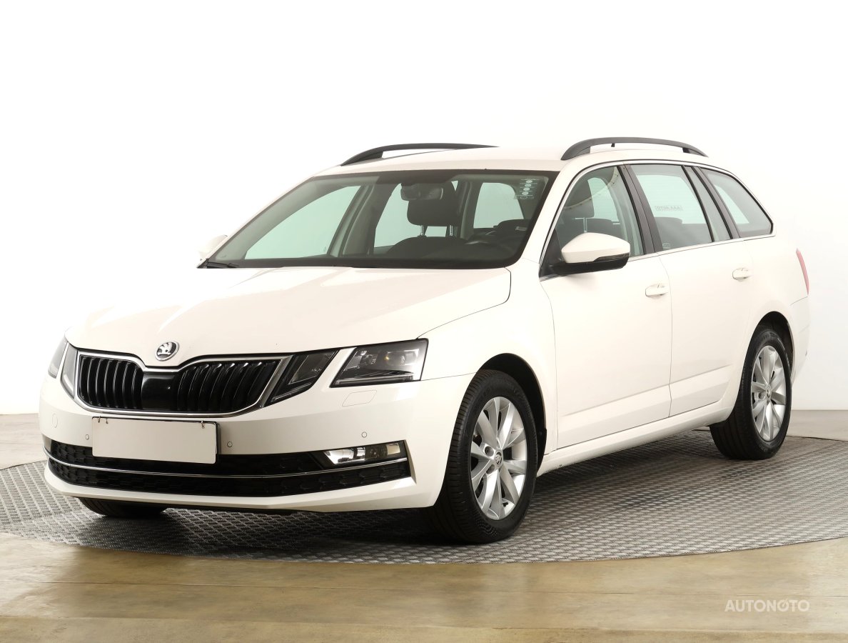Škoda Octavia, 2018 - pohled č. 3