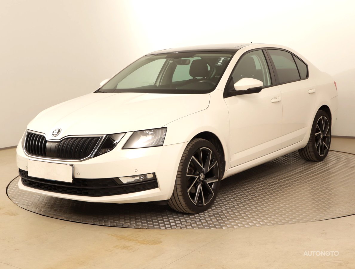 Škoda Octavia, 2019 - pohled č. 3