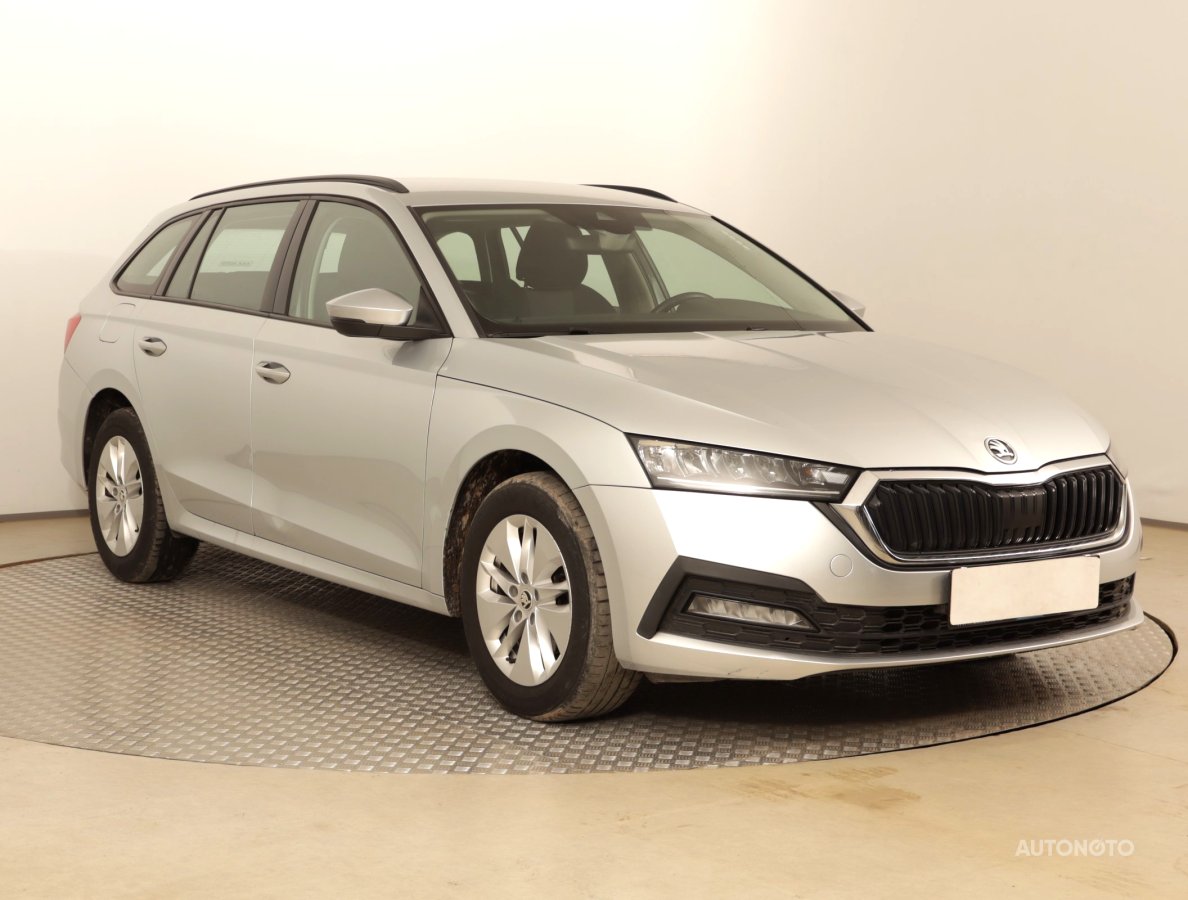 Škoda Octavia, 2021 - celkový pohled